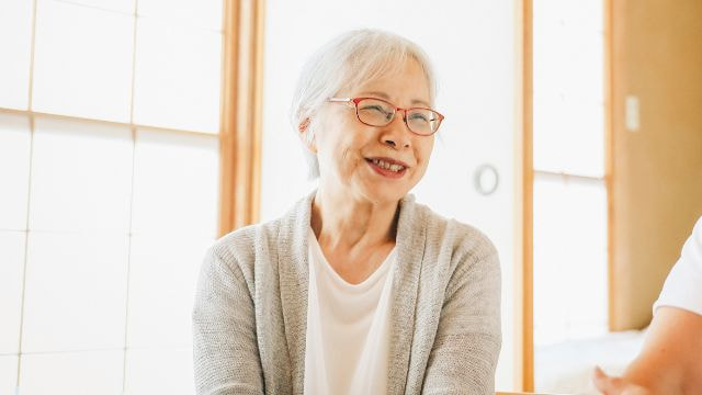 老人介護・高齢者施設訪問キウイ鍼灸マッサージ院_入居者イメージ
